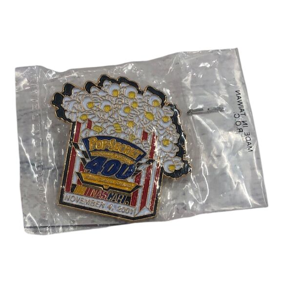 2001 Pop Secret 400 Rock Rockingham North Carolina Speedway NASCAR Race Hat Pin - Picture 1 of 5